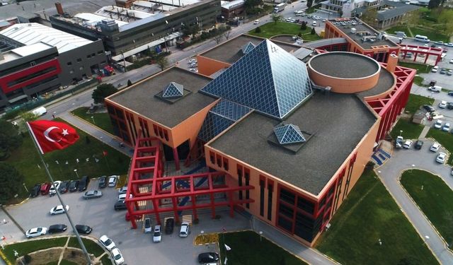 Bursa’nın 250 Devi Açıklandı: Üretim Büyüdü, Kârlılık Eriyor